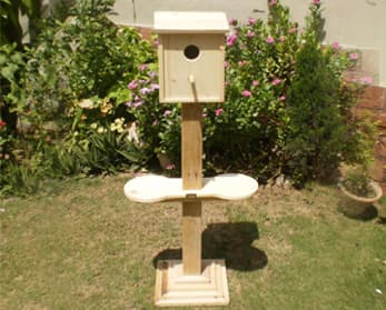 Rectangular Bird House With Pedestal & 2 Feeder Holders