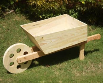 Classic Garden Wheelbarrow